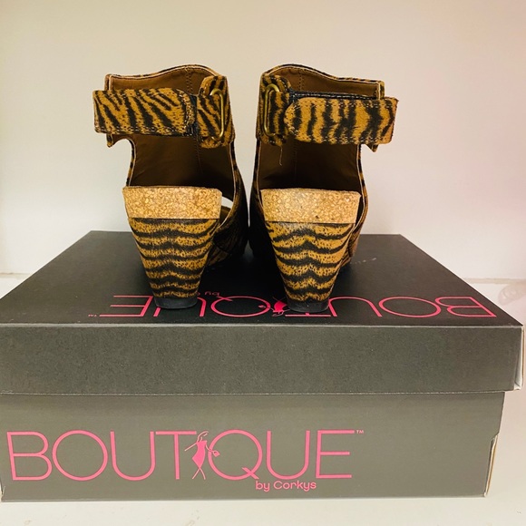Boutique by Corkys Shoes Boutique By Corkys Tiger Print Wedge